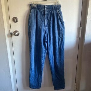 Vintage high-waisted mom jeans with elastic waist